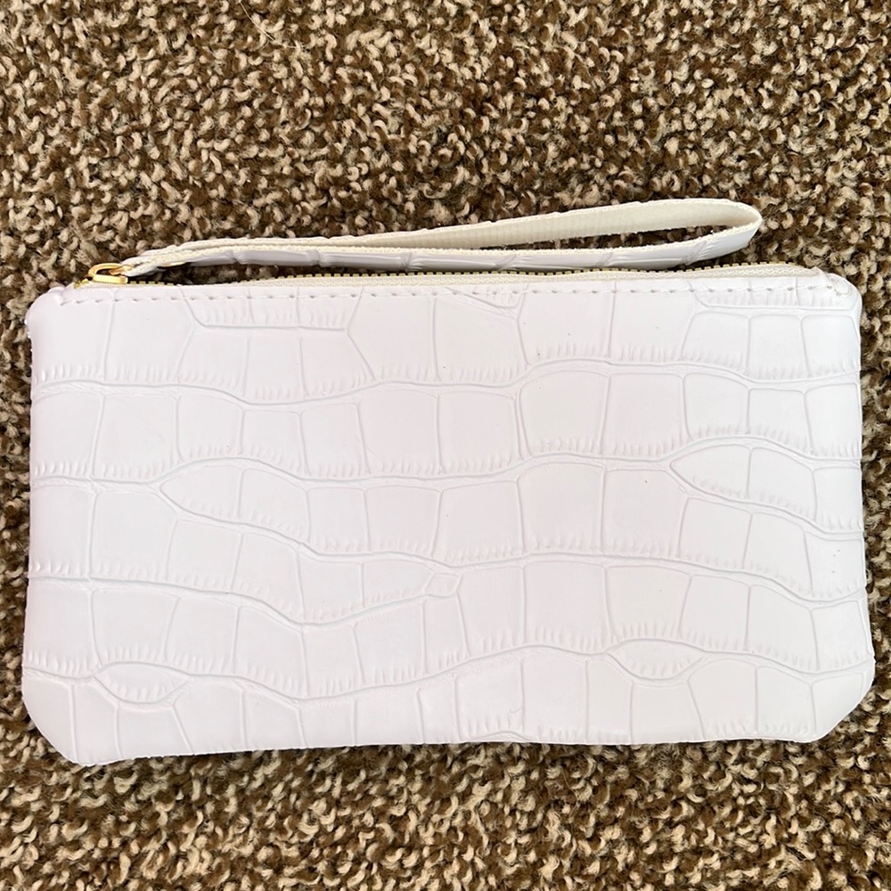 Croc Clutch Wristlet Clutch - Picture 6 of 6